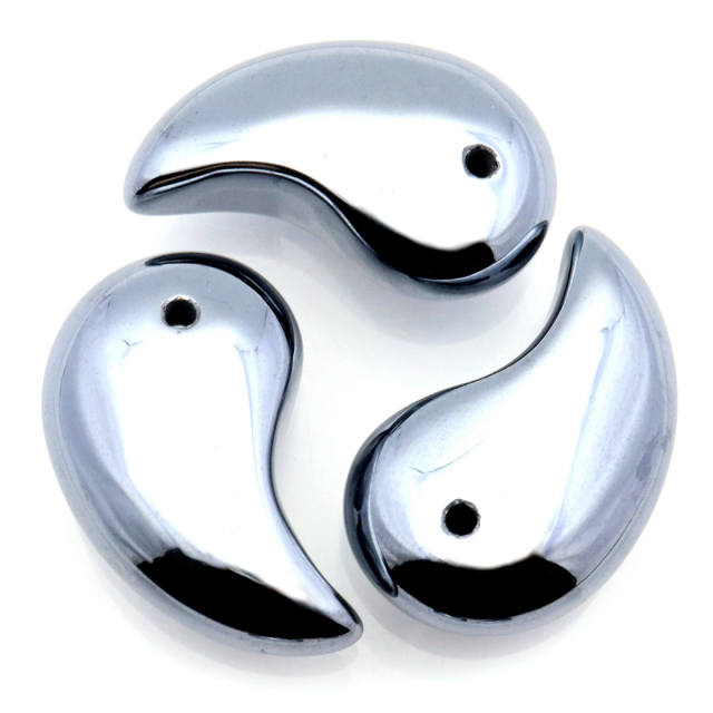 テラヘルツ鉱石 本物 勾玉 まがたま お守り アクセサリー ネックレス