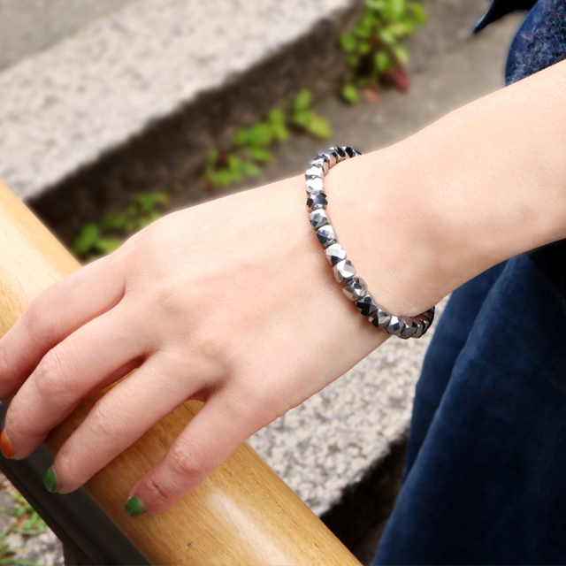 テラヘルツ鉱石を入れたブレスレット 長さ20cm ２本入り 青色 Amazon | [GOLD STONE] テラヘルツ鉱石 本物 ブレスレット