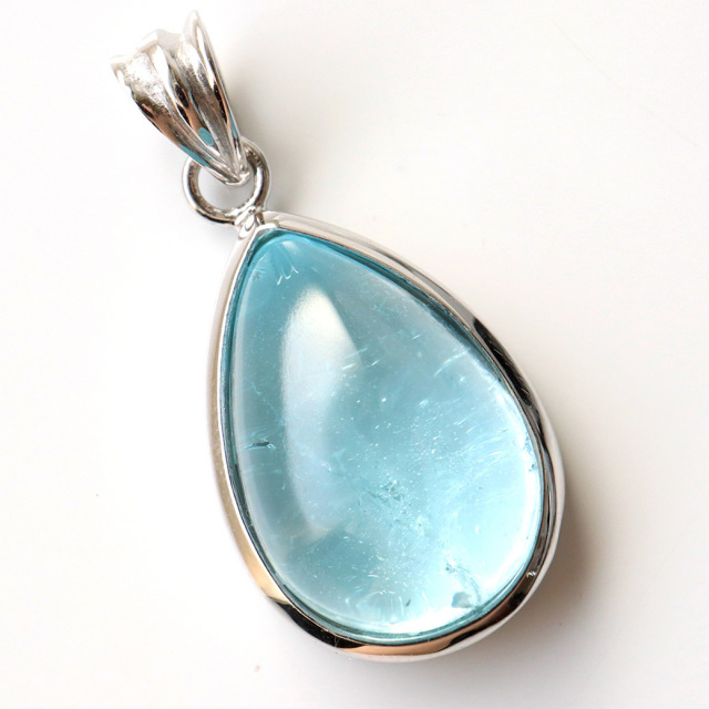 ブルートパーズ ペンダント Silver925 チェーン付き 1点物