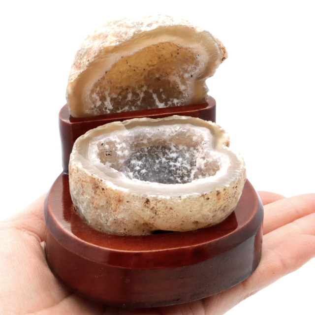 トレジャーメノウ 台付き 1点もの 319g 瑪瑙 風水 聚宝盆瑪瑙 置き物