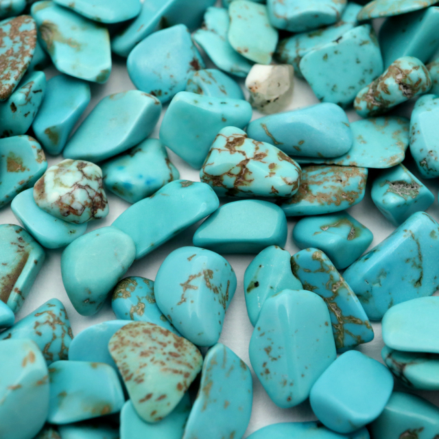 ターコイズ さざれ 100g 中サイズ 染め ハウライトターコイズトルコ石
