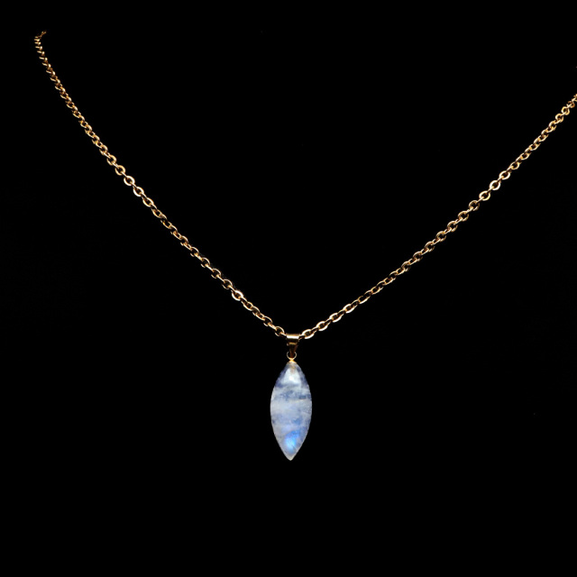 ムーンストーン ネックレス しずく ドロップ 6月 誕生石 天然石 レインボー ムーンストーン ペンダント 長石 moonstone