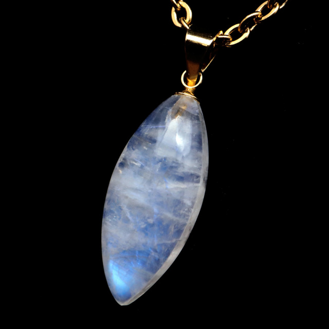 ムーンストーン ネックレス しずく ドロップ 6月 誕生石 天然石 レインボー ムーンストーン ペンダント 長石 moonstone