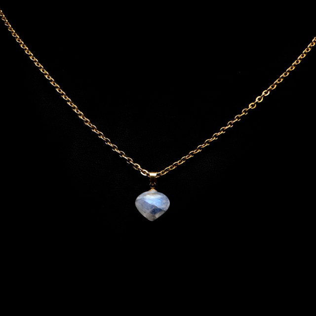 ムーンストーン ネックレス 6月 誕生石 天然石 レインボー ムーンストーン ペンダント 長石 moonstone 母の日 ギフト