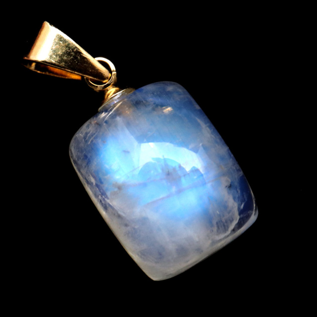 ムーンストーン ネックレス 6月 誕生石 天然石 レインボー ムーンストーン ペンダント 長石 moonstone 母の日 ギフト