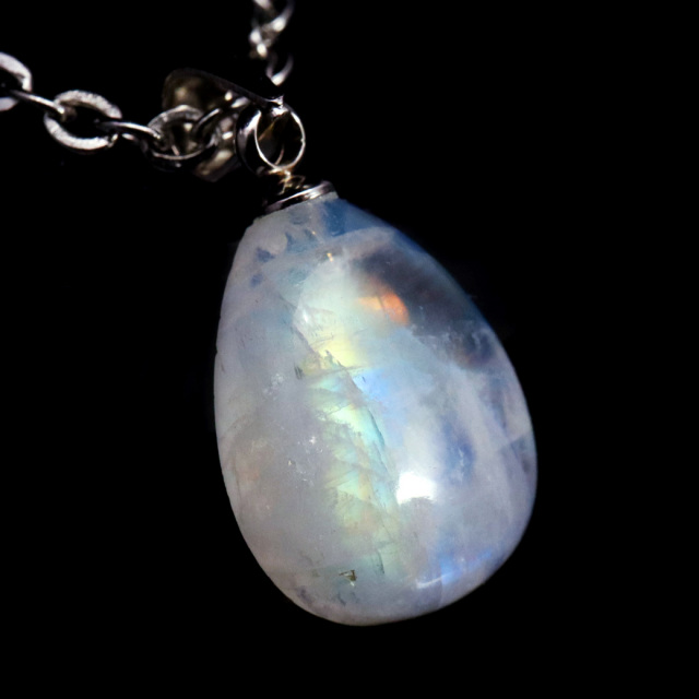 ムーンストーン ネックレス しずく ドロップ 6月 誕生石 天然石 レインボー ムーンストーン ペンダント 長石 moonstone