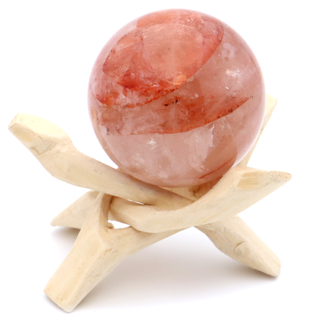 マニカラン水晶 丸玉 木製台座付き パールバティー渓谷産 天然石 パワーストーン 1点もの