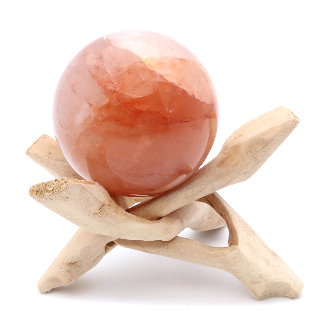 マニカラン水晶 丸玉 木製台座付き パールバティー渓谷産 天然石 パワーストーン 1点もの