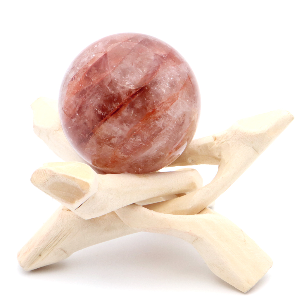 マニカラン水晶 丸玉 木製台座付き パールバティー渓谷産 天然石 パワーストーン 1点もの