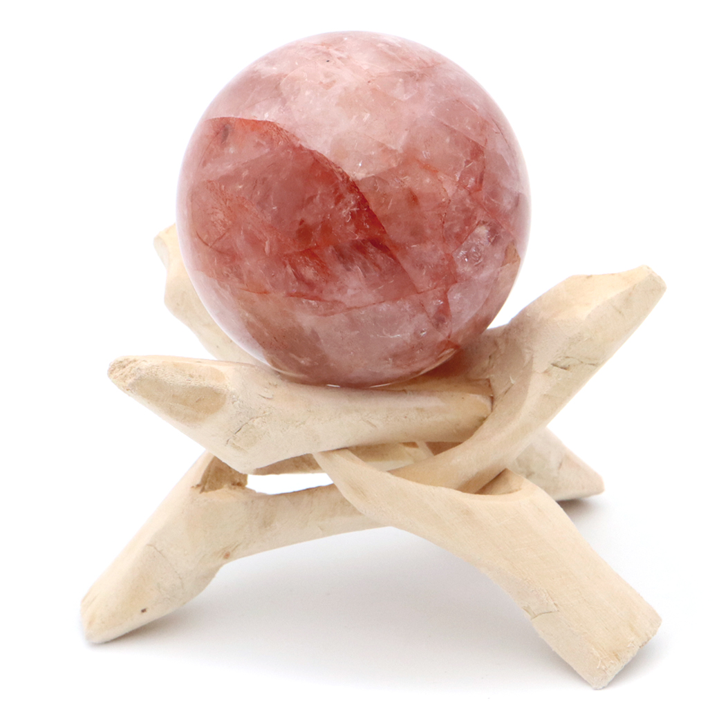 マニカラン水晶 丸玉 木製台座付き パールバティー渓谷産 天然石 パワーストーン 1点もの