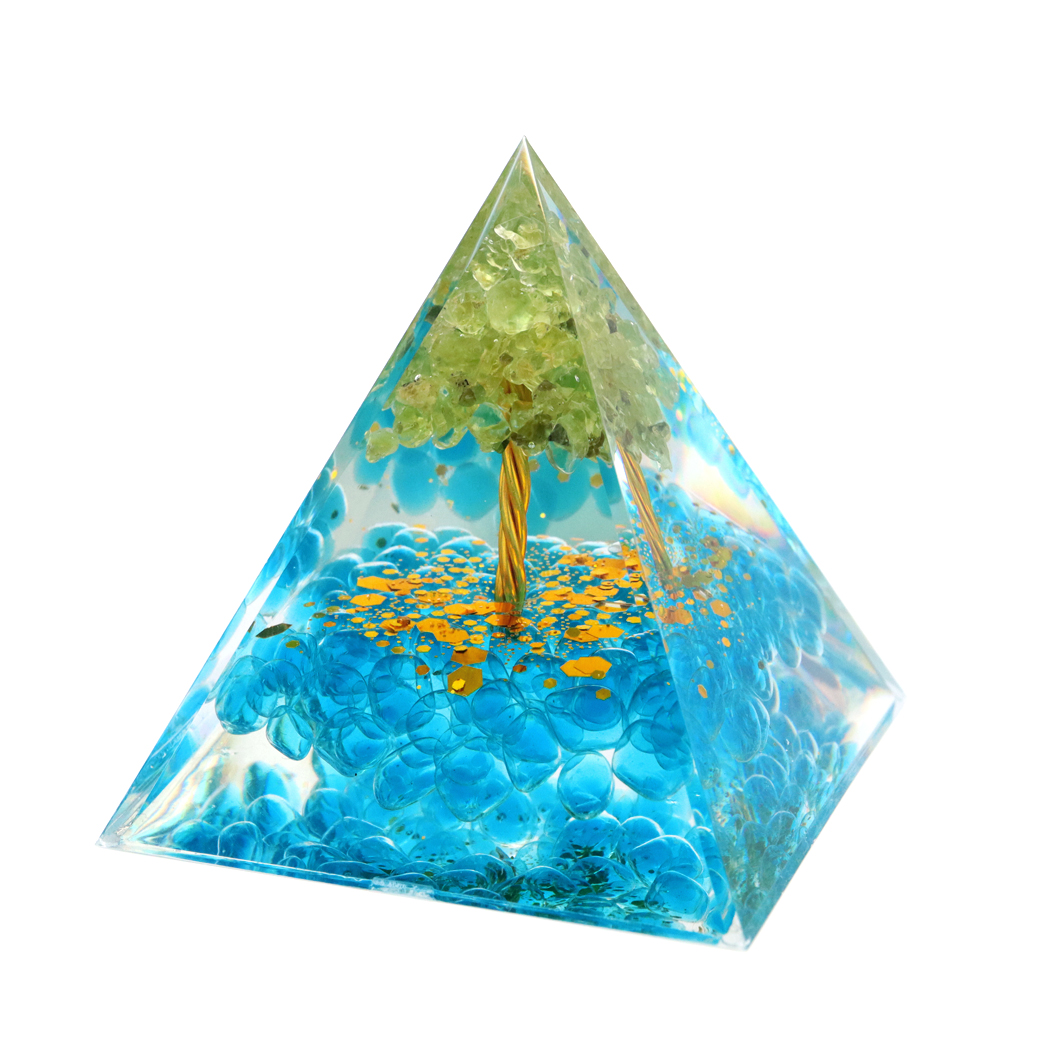 オルゴナイト ピラミッド 招財樹 天然石 さざれ ペリドット 幅 約5cm orgonite pyramid  置物