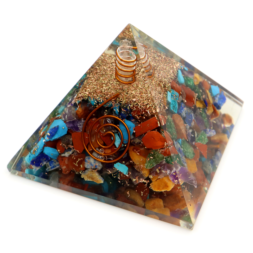 様々な天然石MIX 水晶単結晶入り オルゴナイトピラミッド 大人気スピリチュアルグッズ 幅約65-70mm前後