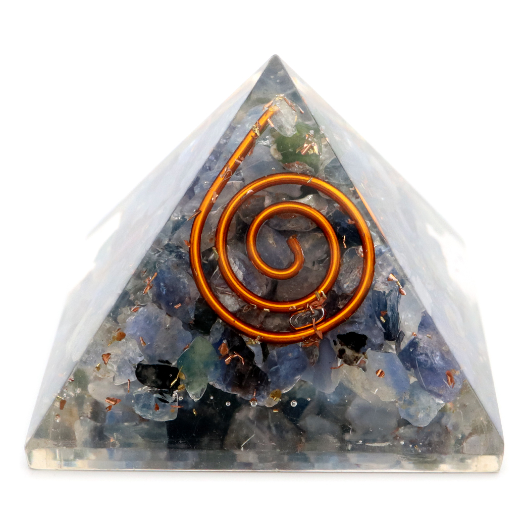 サファイア使用 オルゴナイトピラミッド 大人気スピリチュアルグッズ 幅約30mm前後