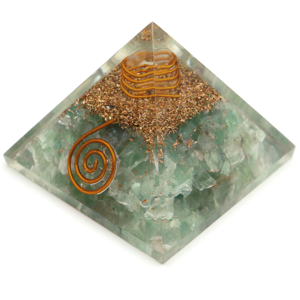 フローライト 使用 水晶単結晶入り オルゴナイトピラミッド 大人気スピリチュアルグッズ 幅約55mm前後
