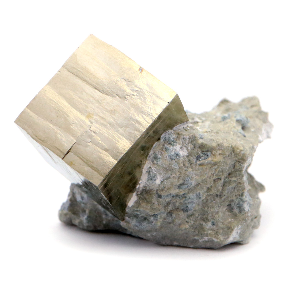 パイライト 原石 母岩付き スペイン ナバフン産 キュービック 結晶 1点もの 黄鉄鉱 pyrite パワーストーン 天然石