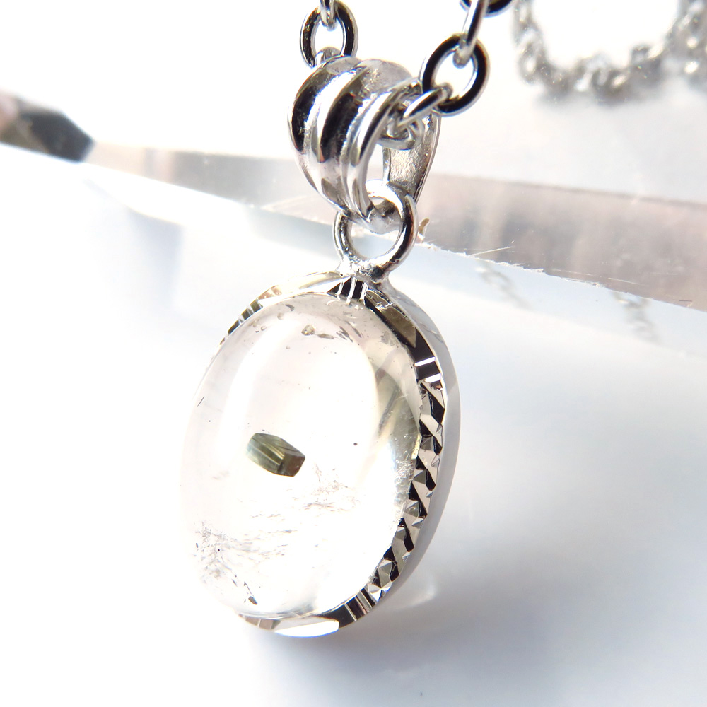 パイライト イン クォーツ ペンダント高品質 Silver925 チェーン付き ブラジル産