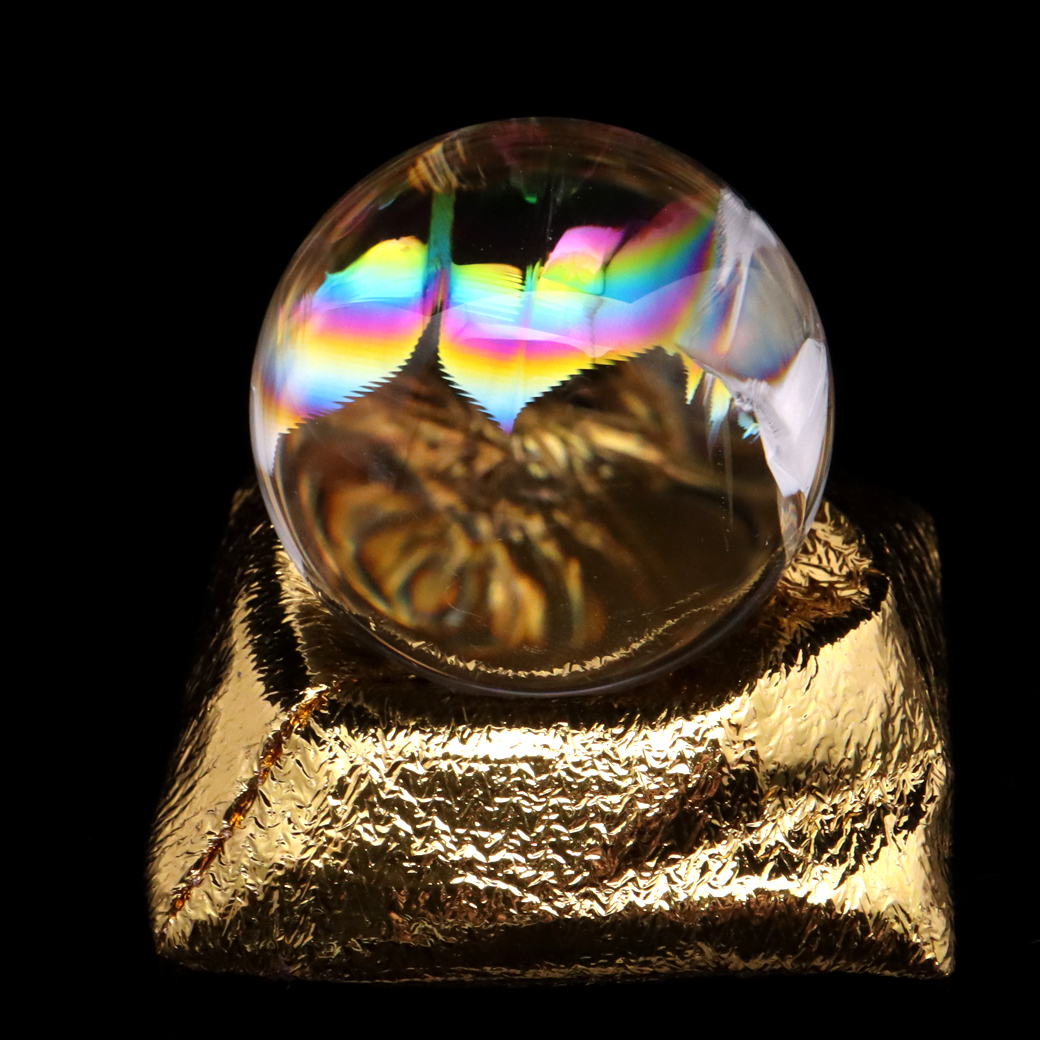 アイリスクォーツ 丸玉 水晶 虹入り AAA 天然 直径約36mm 座布団付き レインボー パワーストーン 天然石