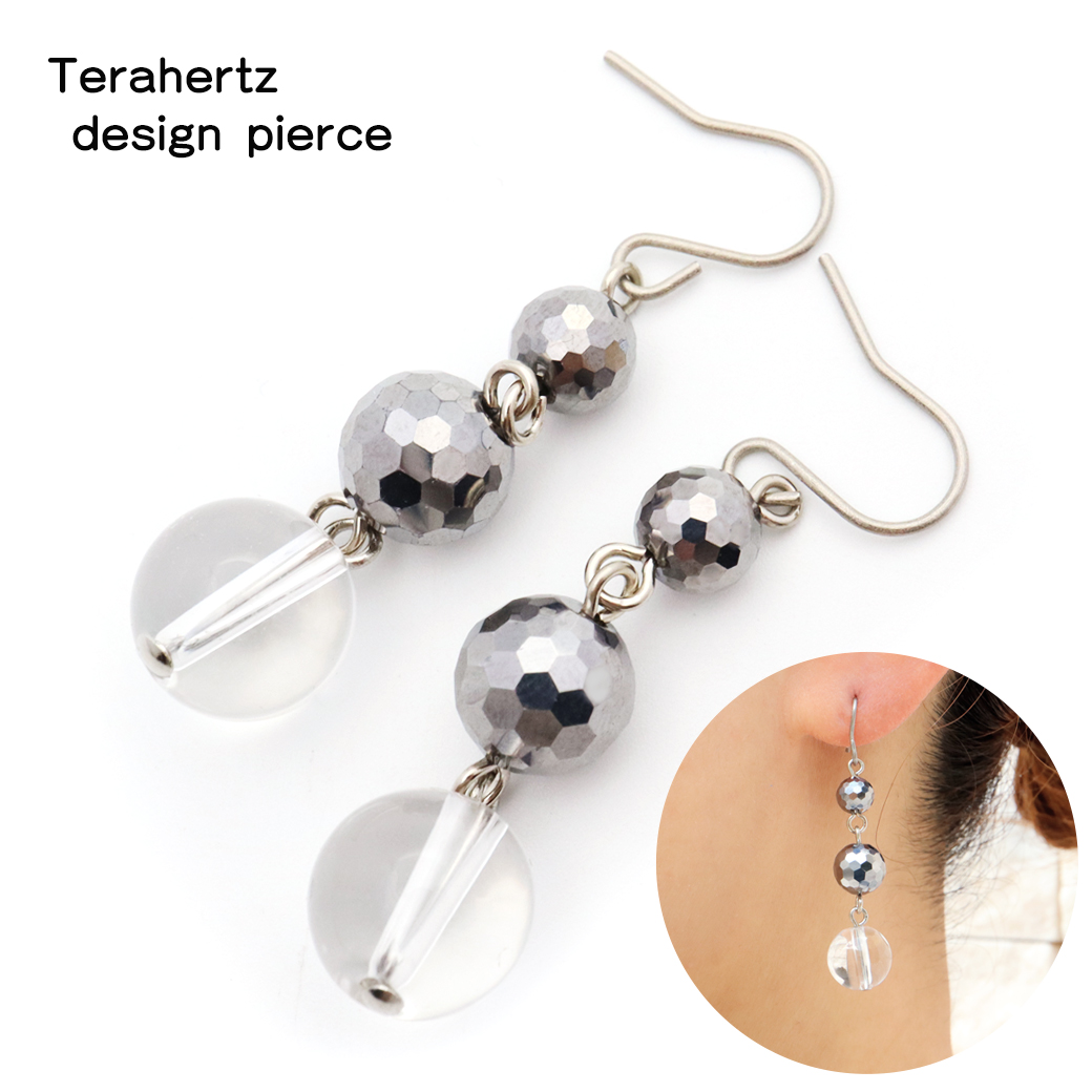 テラヘルツ ピアス 両耳用 3連 天然水晶 キラキラ 揺れる パワーストーン 健康 美容 Terahertz