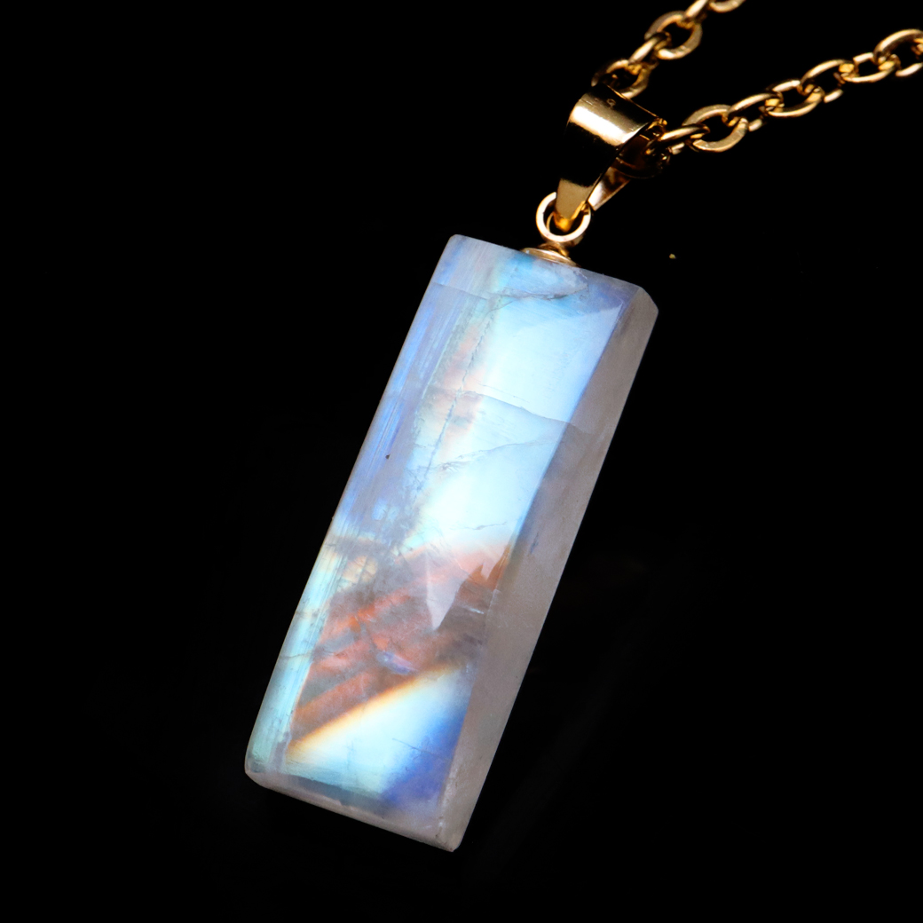 ムーンストーン ネックレス 6月 誕生石 天然石 レインボー ムーンストーン ペンダント 長石 moonstone