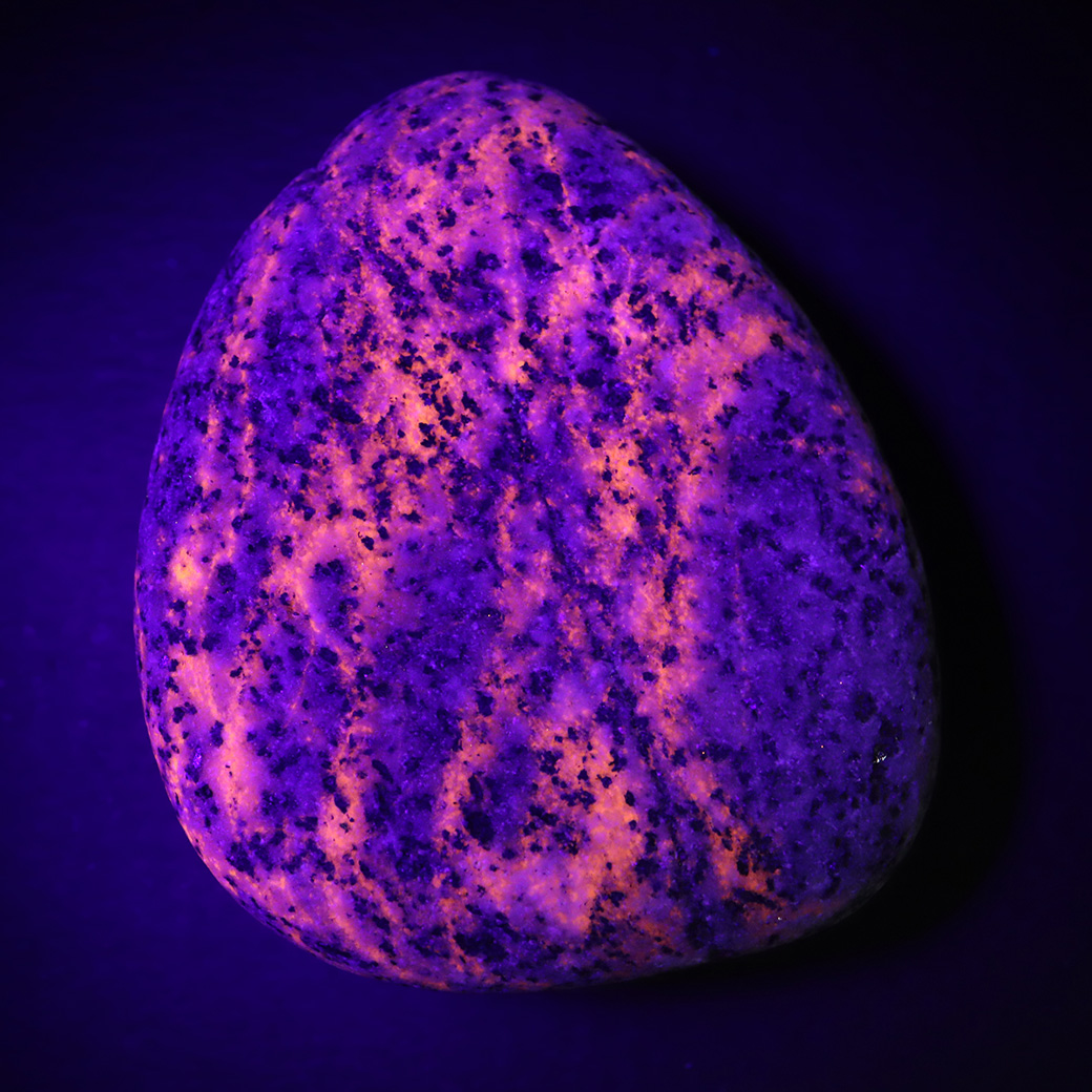 ユーパーライト 原石 新種の鉱物 アメリカ ミシガン州産