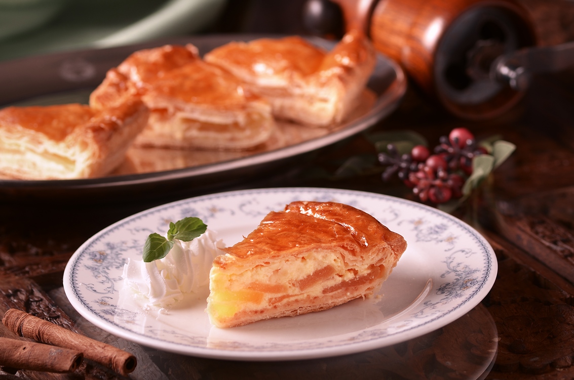 函館・五島軒のクリームチーズアップルパイ4カット入