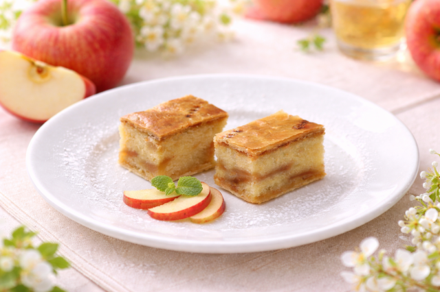 函館アップルパイベイク