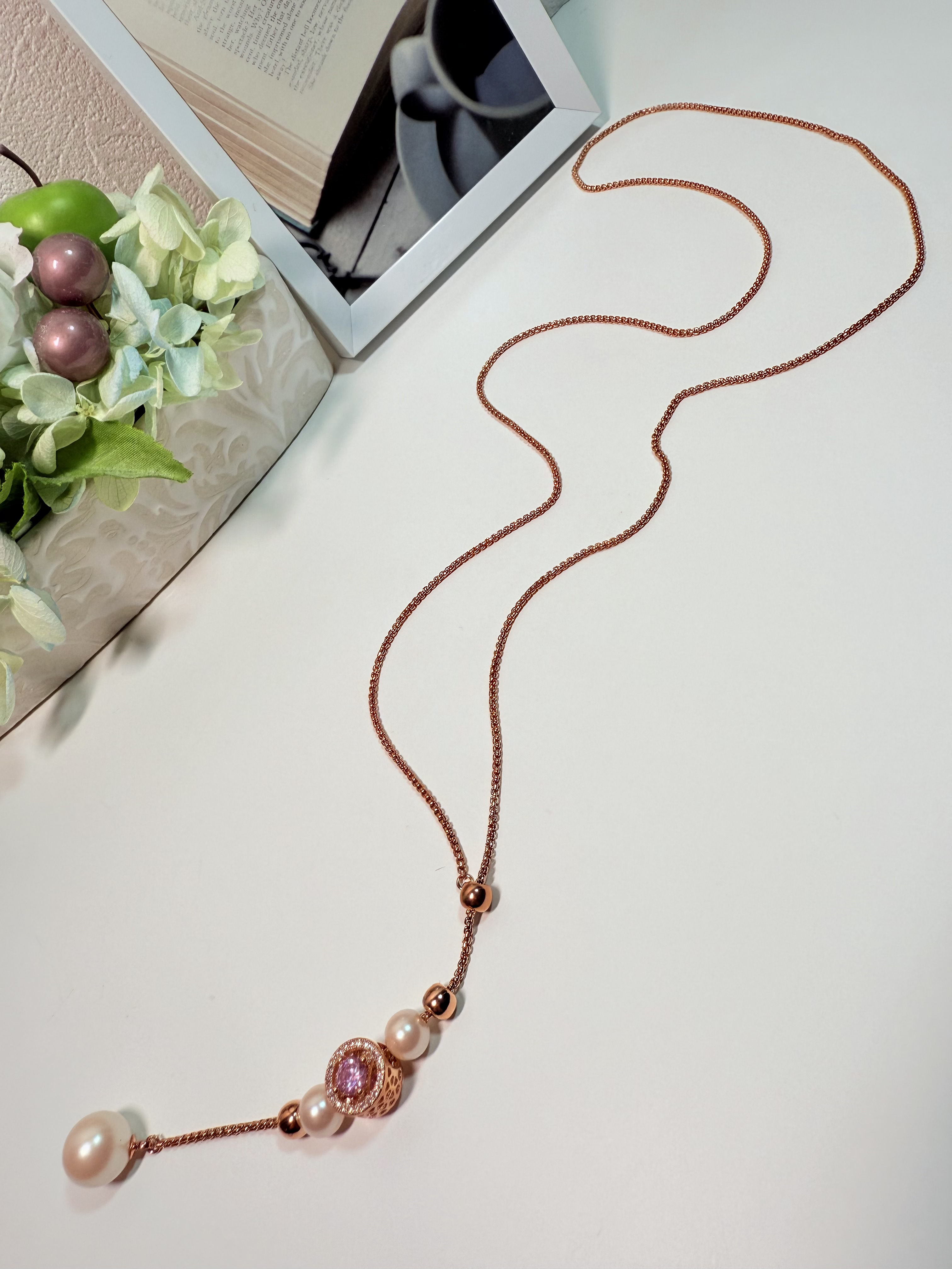 Y字パールホワイトネックレス