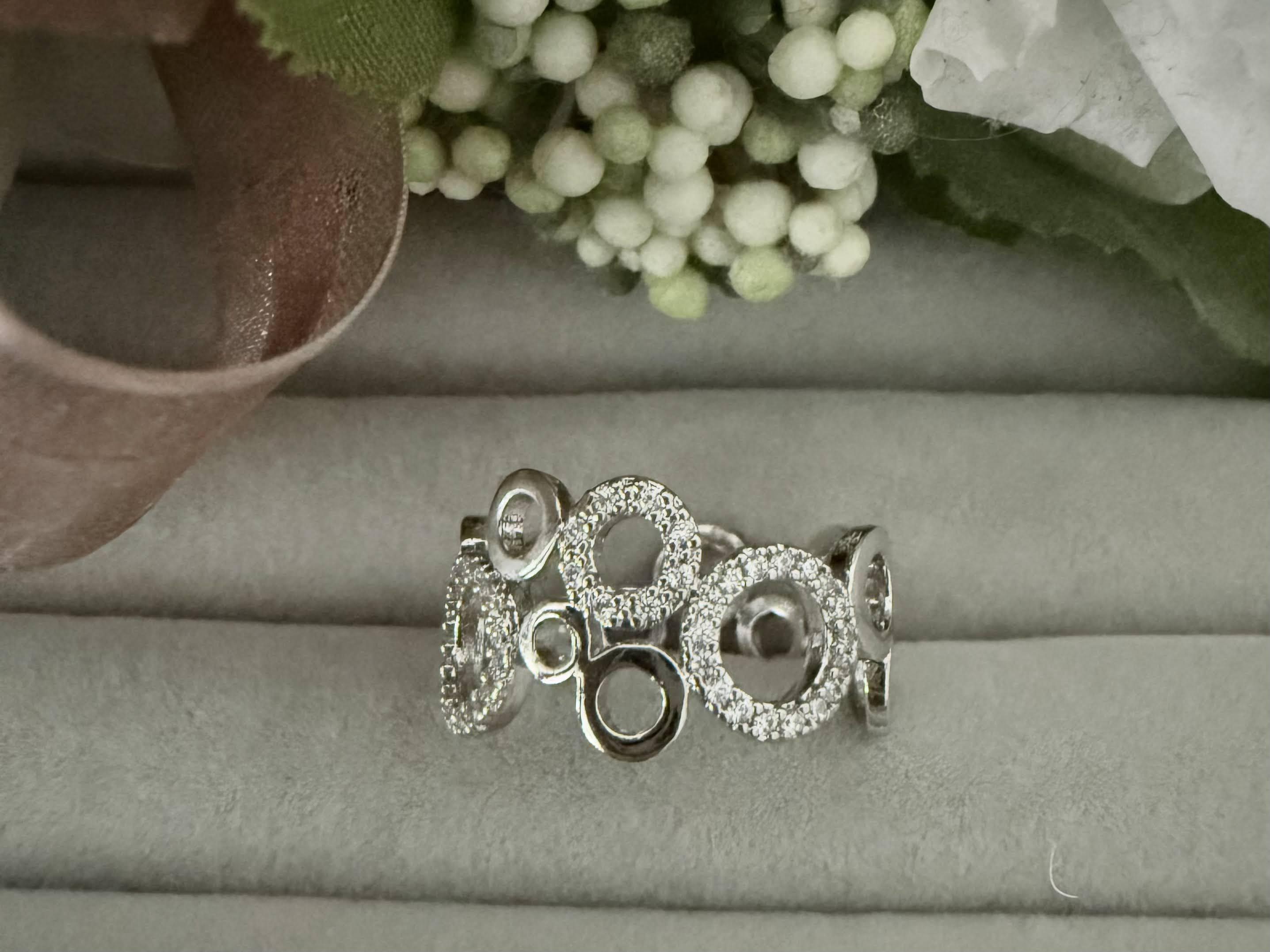 ラウンド型リング