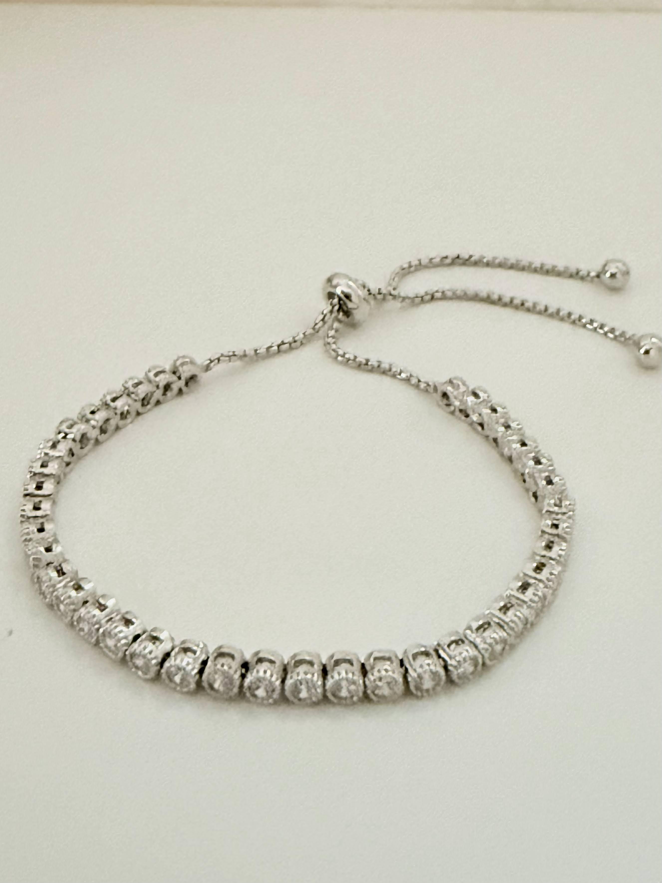 テニスブレスレット