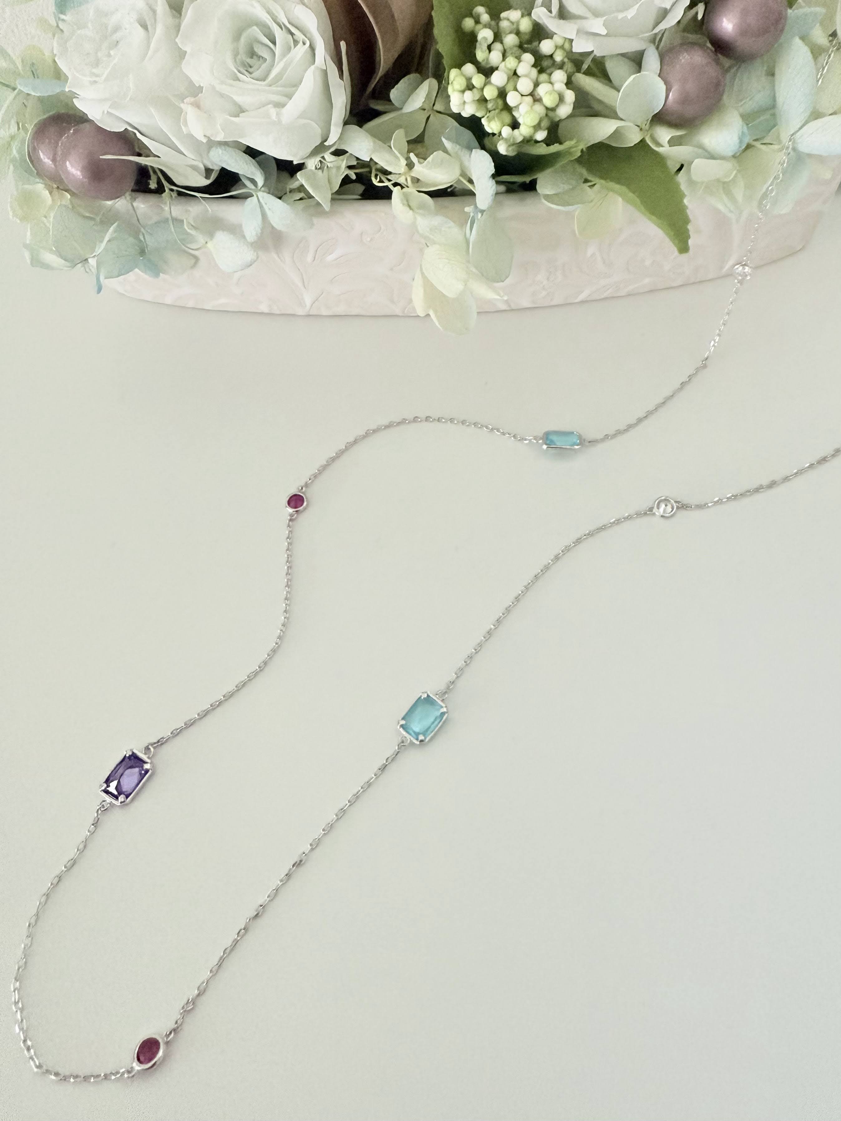 カラフルロングシルバーネックレス