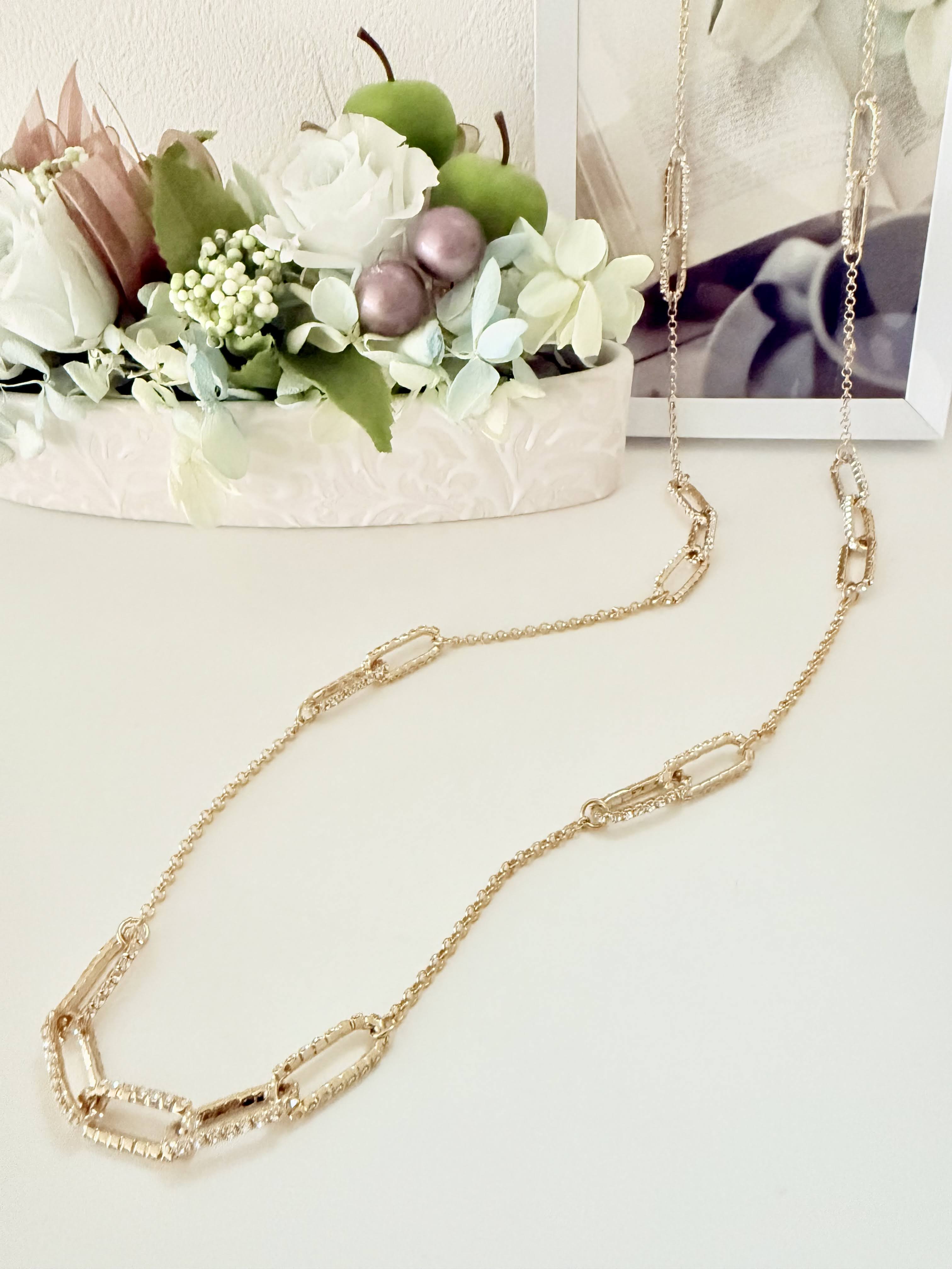 チェーンゴールドネックレス