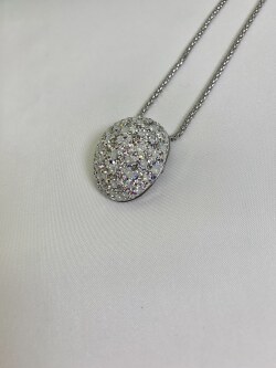 ボリュームヘッドショートネックレス