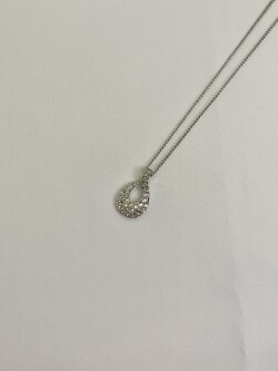 涙型ショートネックレス