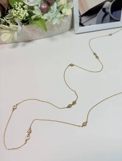 シンプルロングゴールドネックレス