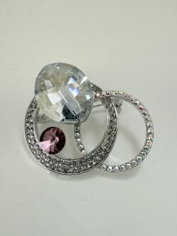 ラウンド型ブローチ