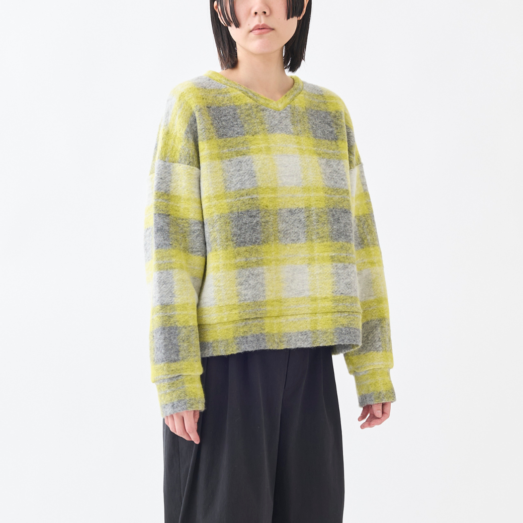 スライバーチェックVネックプルオーバー