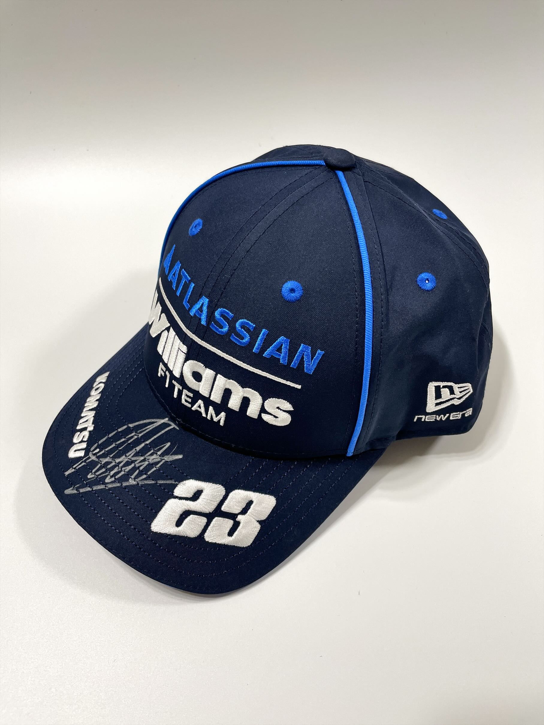 A.アルボン直筆サイン入 2026　ウィリアムズF1　ドライバーズキャップ(市販品)