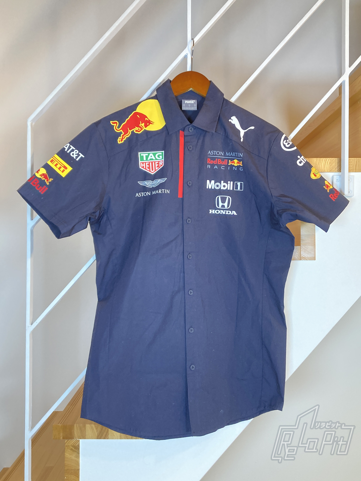 【ReLaPit古着販売】【メール便発送】レッドブル F1チーム レプリカ PITシャツ Sサイズ
