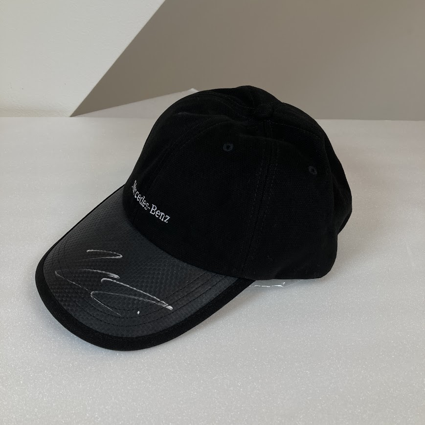 K.ライコネン 直筆サイン入り メルセデス ベンツ キャップ ブラック×カーボン