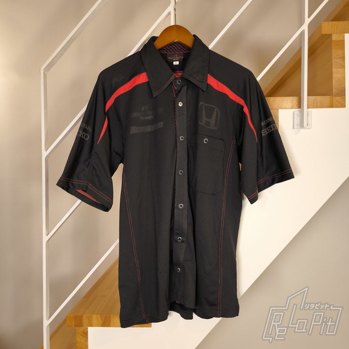 【ReLaPit古着販売】【メール便発送】F1 ホンダ レーシング チーム ピットシャツ FILA製 ブラック サイズXL ロゴ全剥がれ
