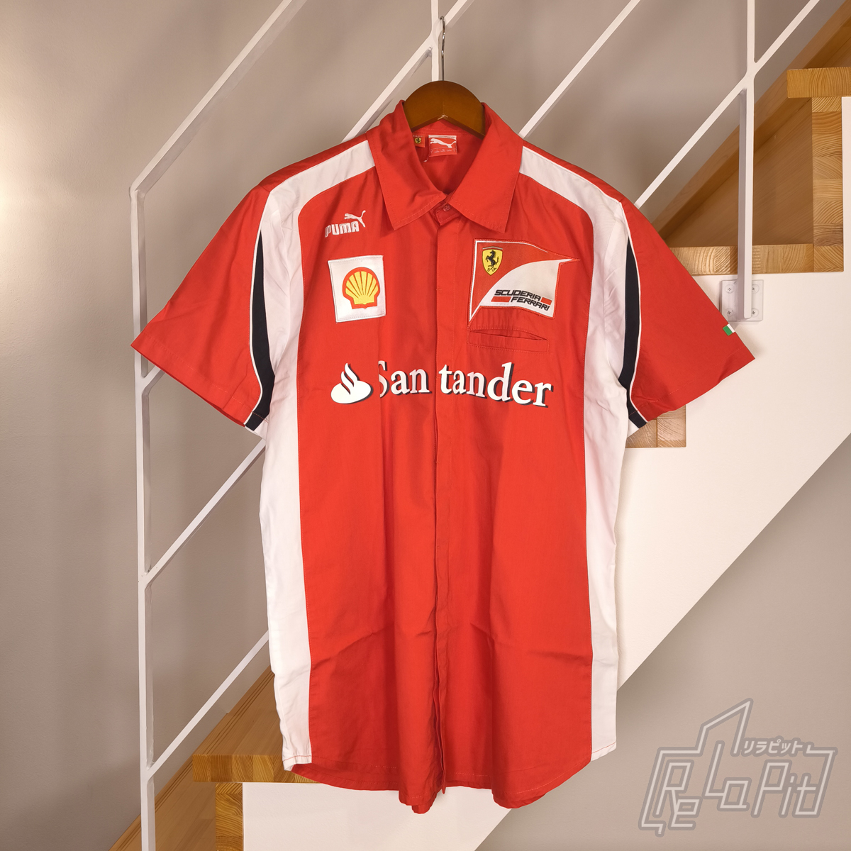 【ReLaPit古着販売】【メール便発送】2011 フェラーリ チーム ピットシャツ プーマ製 レッド サイズL SANTANDER