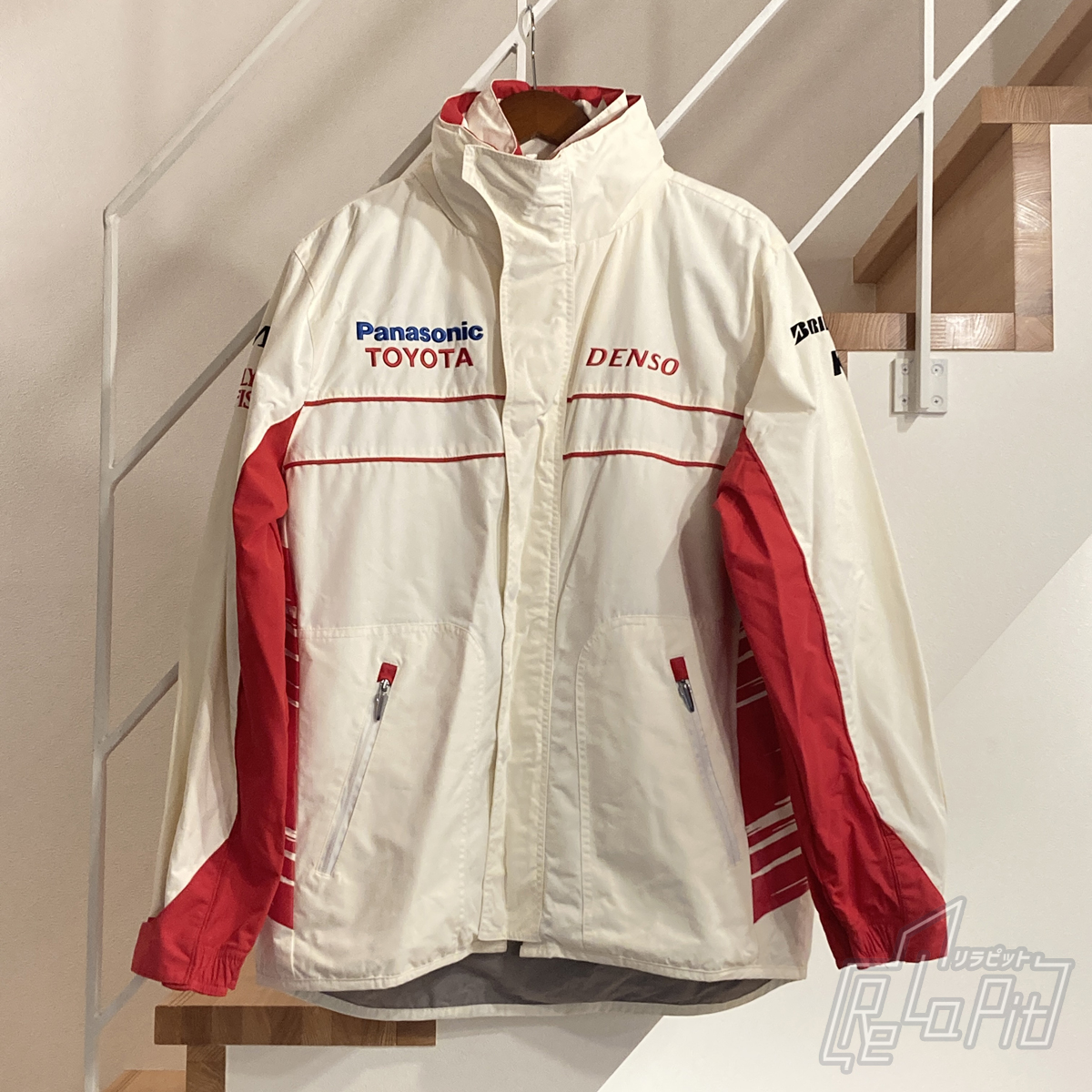 【ReLaPit古着販売】【宅急便発送】トヨタ F1 レーシング 2WAY チーム ジャケット ホワイト×レッド サイズS チーム支給品