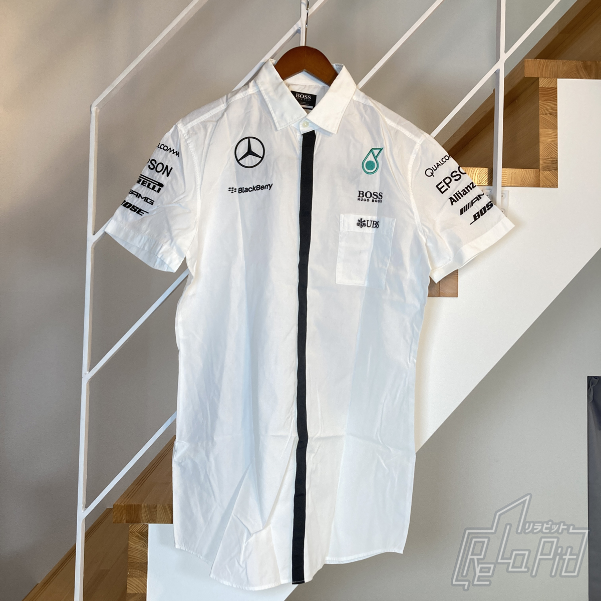 【ReLaPit古着販売】【メール便発送】ヒューゴボス メルセデスピットシャツ サイズ:L　支給品　訳アリ