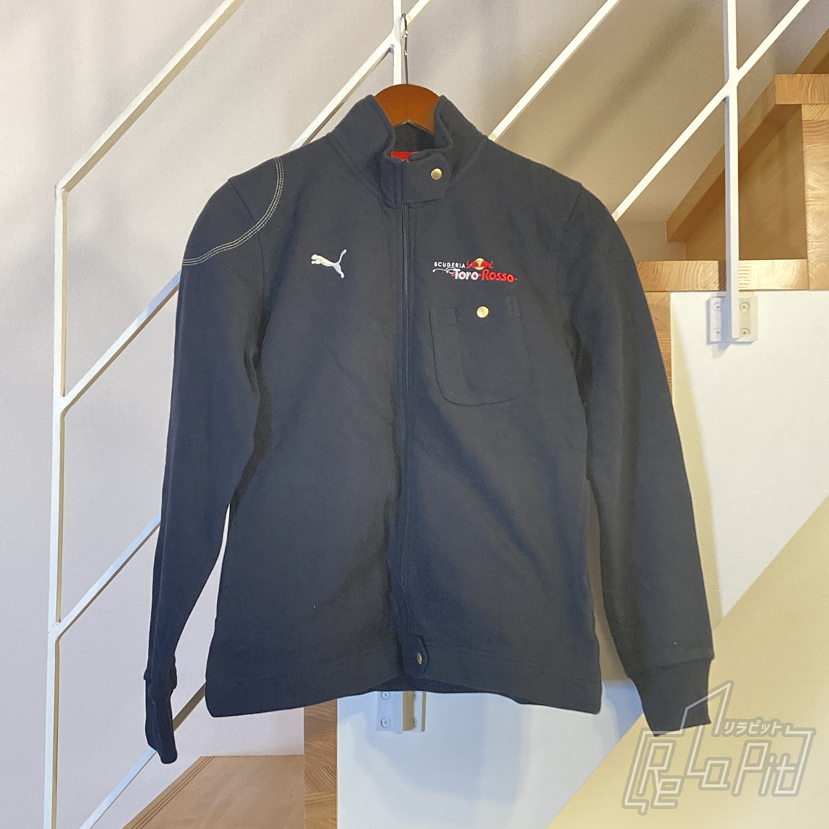 【ReLaPit古着販売】【宅急便発送】スクーデリア トロロッソ ジャケット ブラック レディース Lサイズ