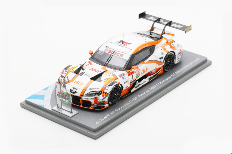 スパーク 1/43 au TOM'S GR Supra No.36 TGR TEAM au TOM'S Champion GT500 SUPER GT 2025(坪井翔／山下健太) with CHAMPION BOARD