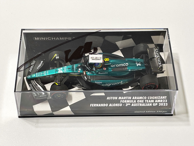 F.アロンソ直筆サイン入ミニチャンプス 1/43 アストンマーティン AMR23 2023年オーストラリアGP3位