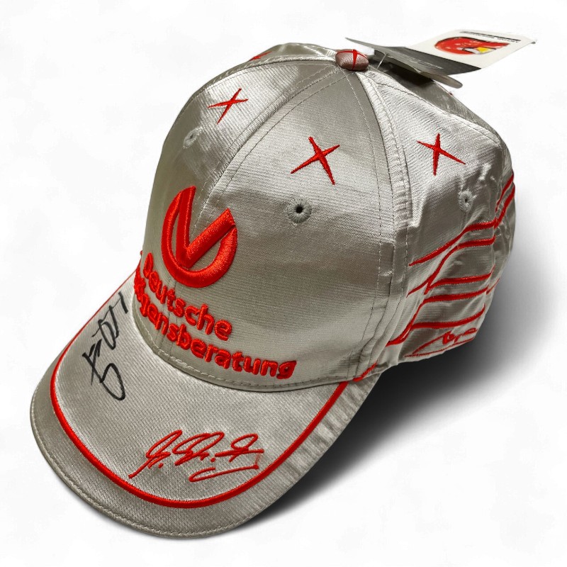 ミハエル・シューマッハ直筆サイン入 2011 メルセデス ドライバーズCAP