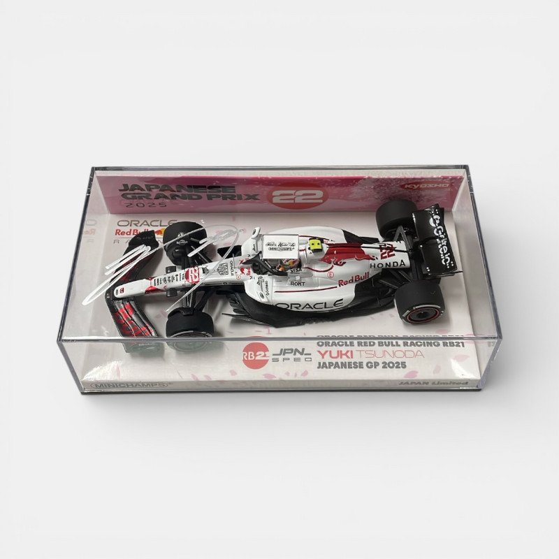 1/8より順次発送・新春初売り】角田裕毅直筆サイン入 ミニチャンプス 1