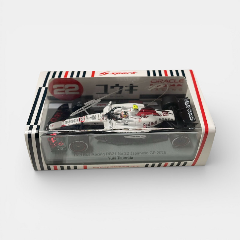 1/8より順次発送・新春初売り】角田裕毅 直筆サイン入 スパーク 1/43