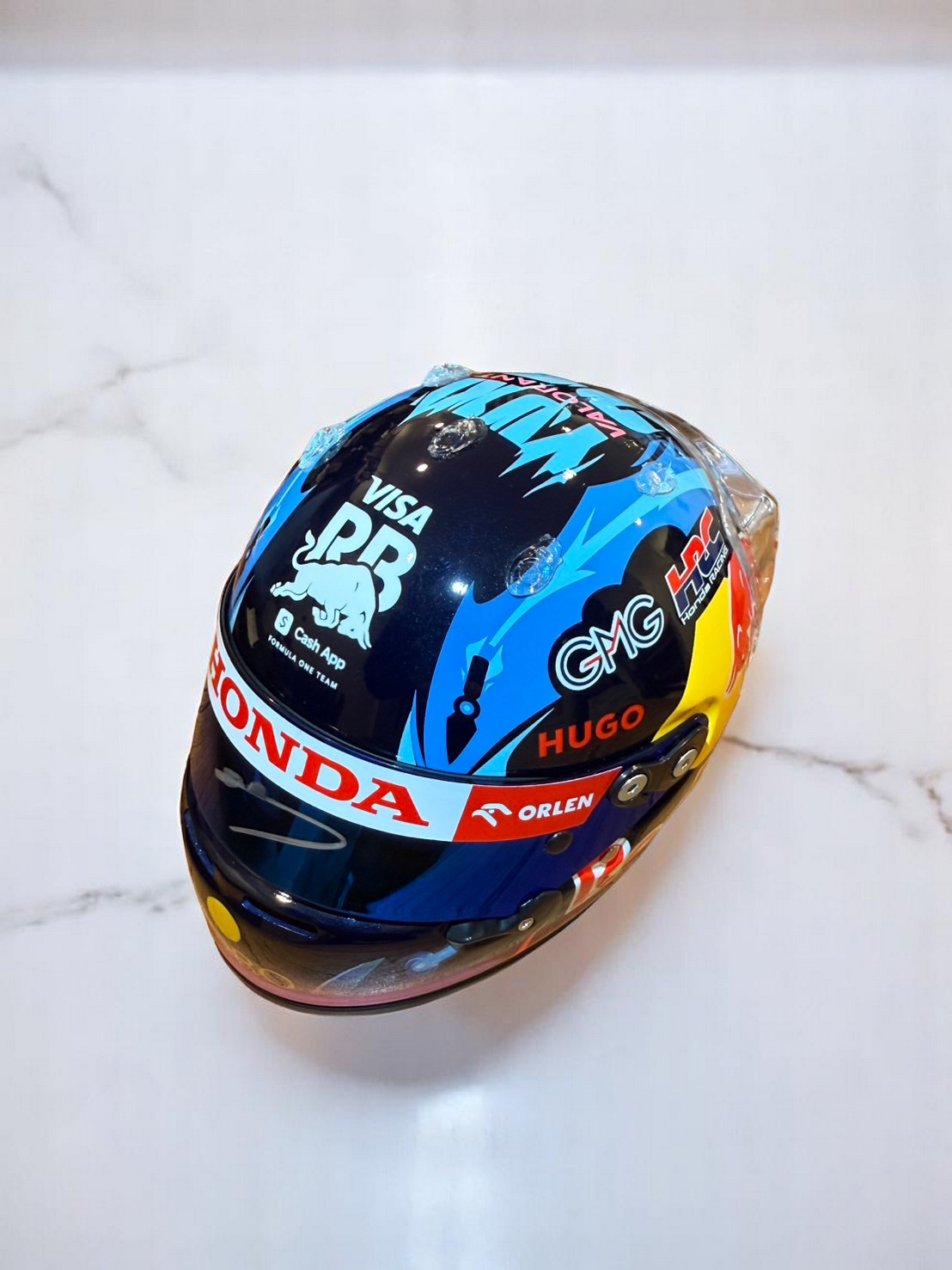 【再入荷】角田裕毅直筆サイン入 2024ベルギーGP 1/2ヘルメット